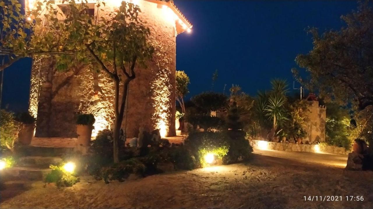 Traditional Windmill-Milos Kroustas Exterior photo